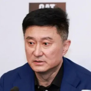 多多28体育-胜广厦发布会！杜锋肯定攻守直指篮球精神，奎因点出进攻发挥！|浙江广厦|广东|广东男篮|广厦男篮|数据_新浪体育_新浪新闻